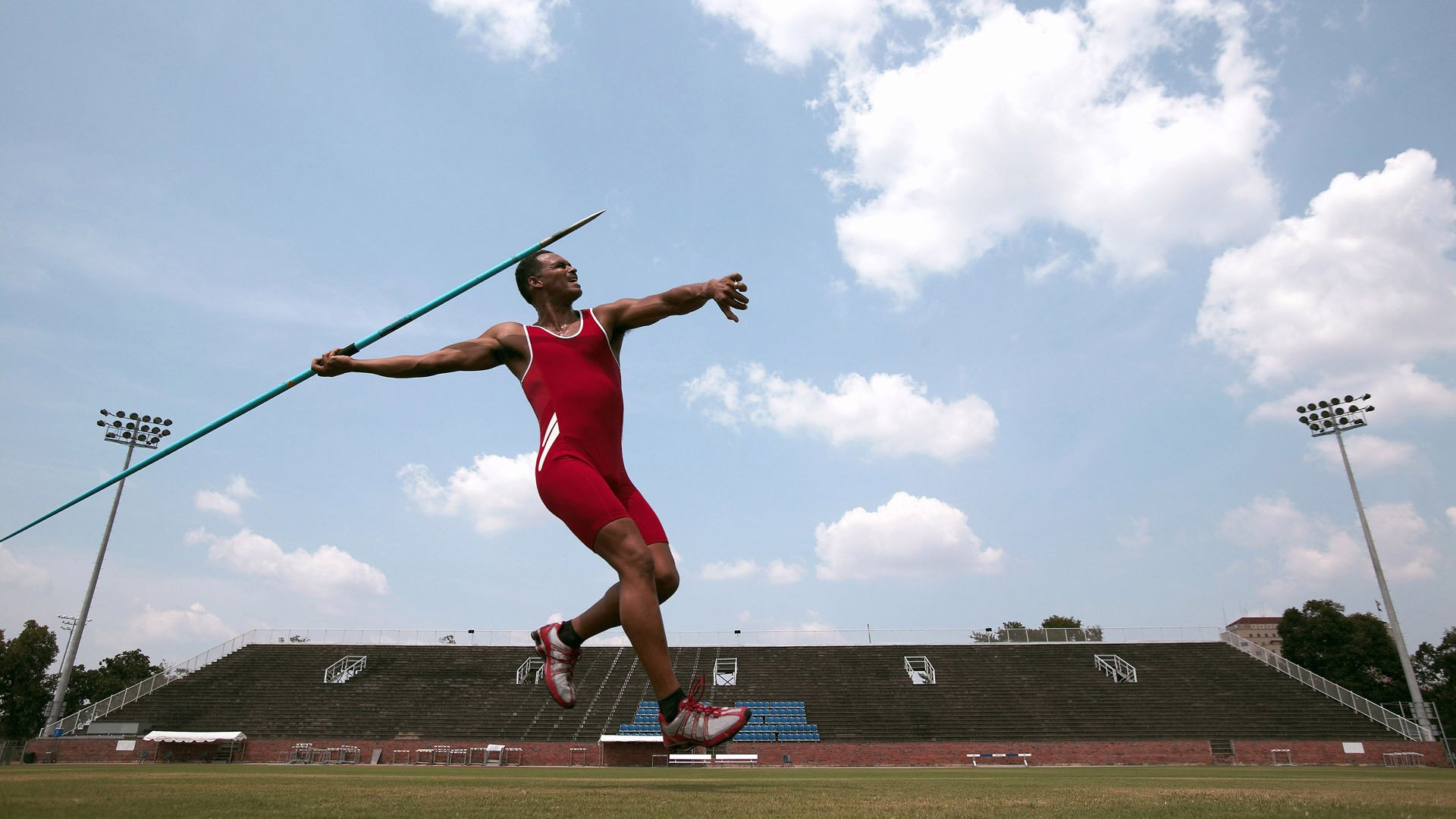 田径赛场焦点！阿根廷队对阵葡萄牙队，关键一战，双方鏖战至最后一刻